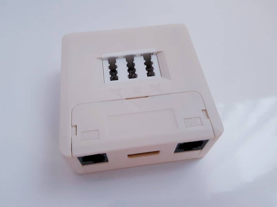 اسپلیتر (نویزگیر) ADSL برند HOMELINK 4002